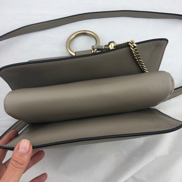 Like new taupe Chloe small Faye shoulder bag - Picture 4 of 6
